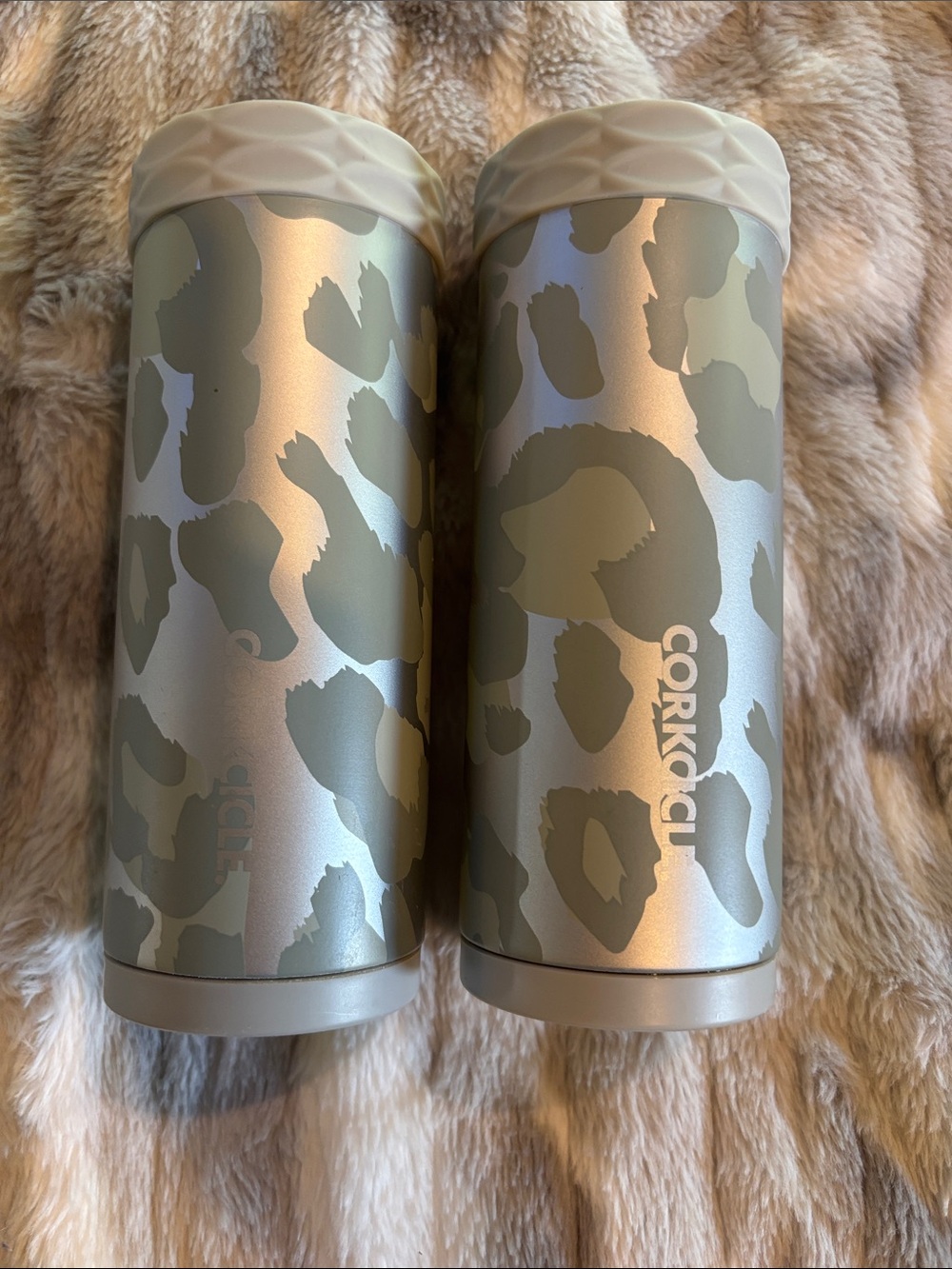 Corkcicle slim can Koozie set of 2 - Picture 2 of 4